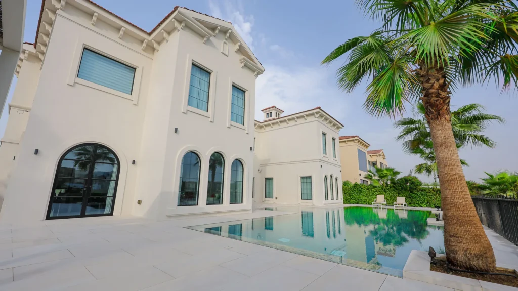 Avoid Common Pitfalls in Pool and Landscape Design in Dubai