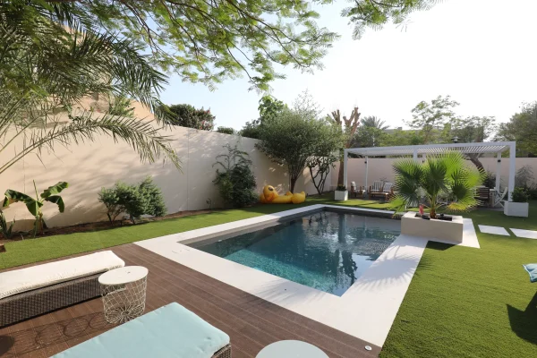 garden and pool maintenance
